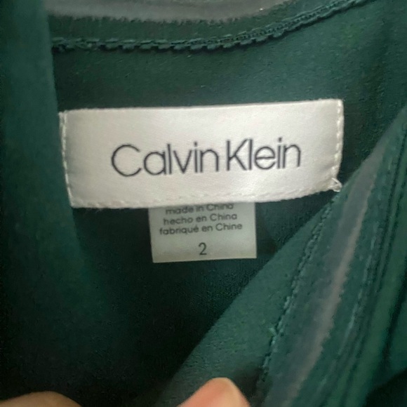 Calvin Klein NWT Notched Off the Shoulder Gown Evening Dress Emerald Green Sz 2 - Picture 6 of 6